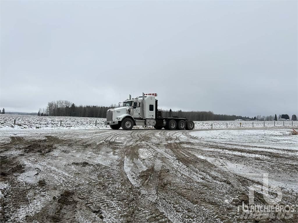 Kenworth T800 Kamioni sa ravan platformom / vitlom