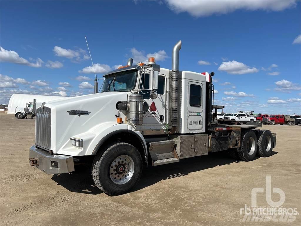 Kenworth T800 Kamioni sa ravan platformom / vitlom