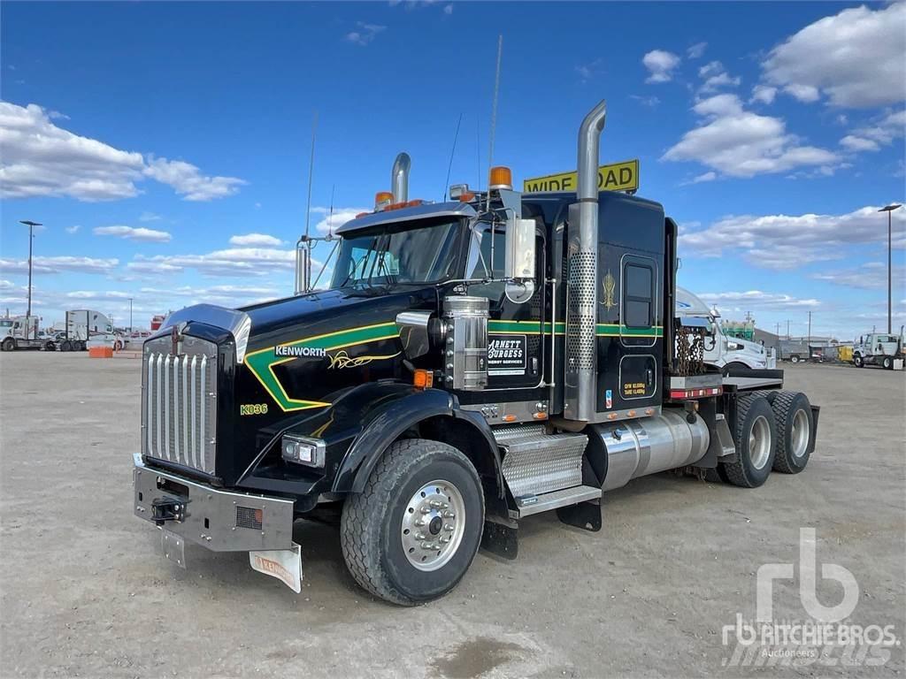 Kenworth T800 Kamioni sa ravan platformom / vitlom