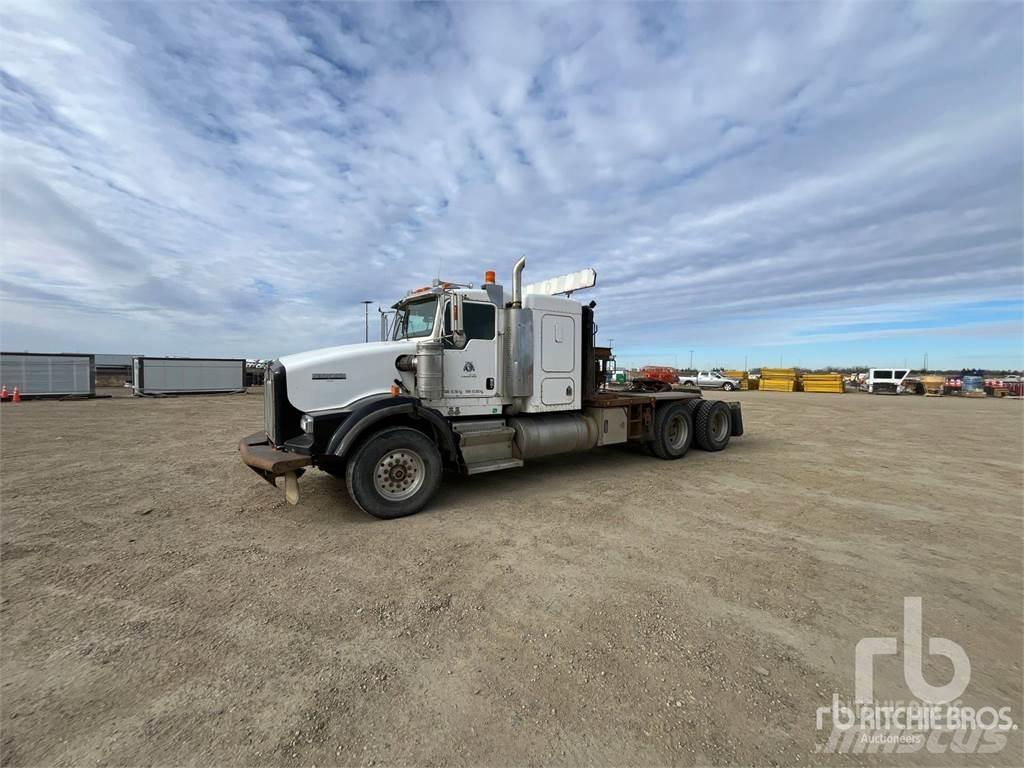 Kenworth T800 Kamioni sa ravan platformom / vitlom