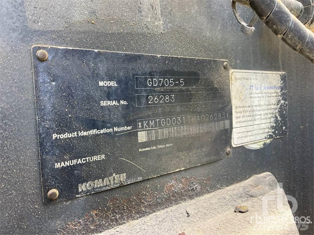Komatsu GD705-5 Grejderi