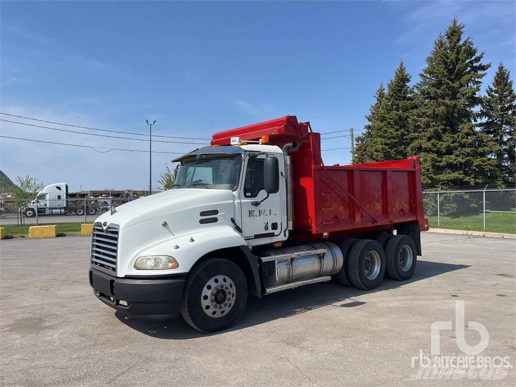 Mack 600 Kiperi kamioni