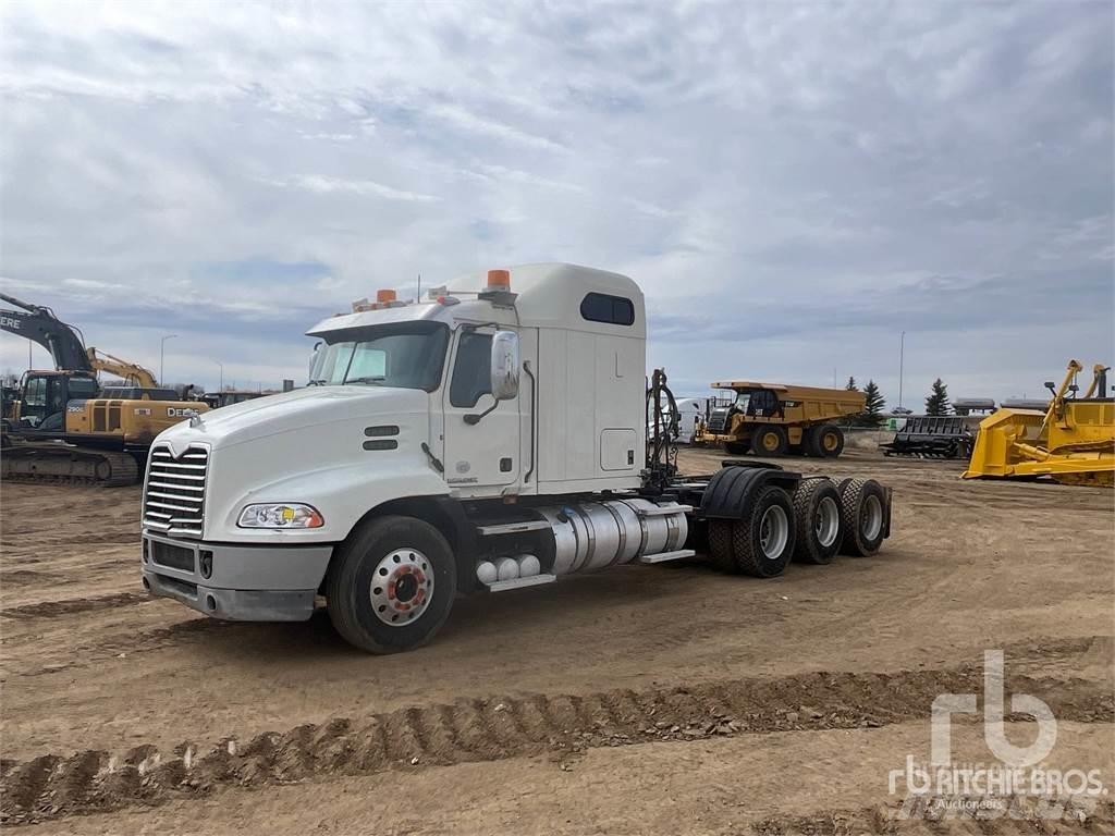 Mack CXU614 Tegljači