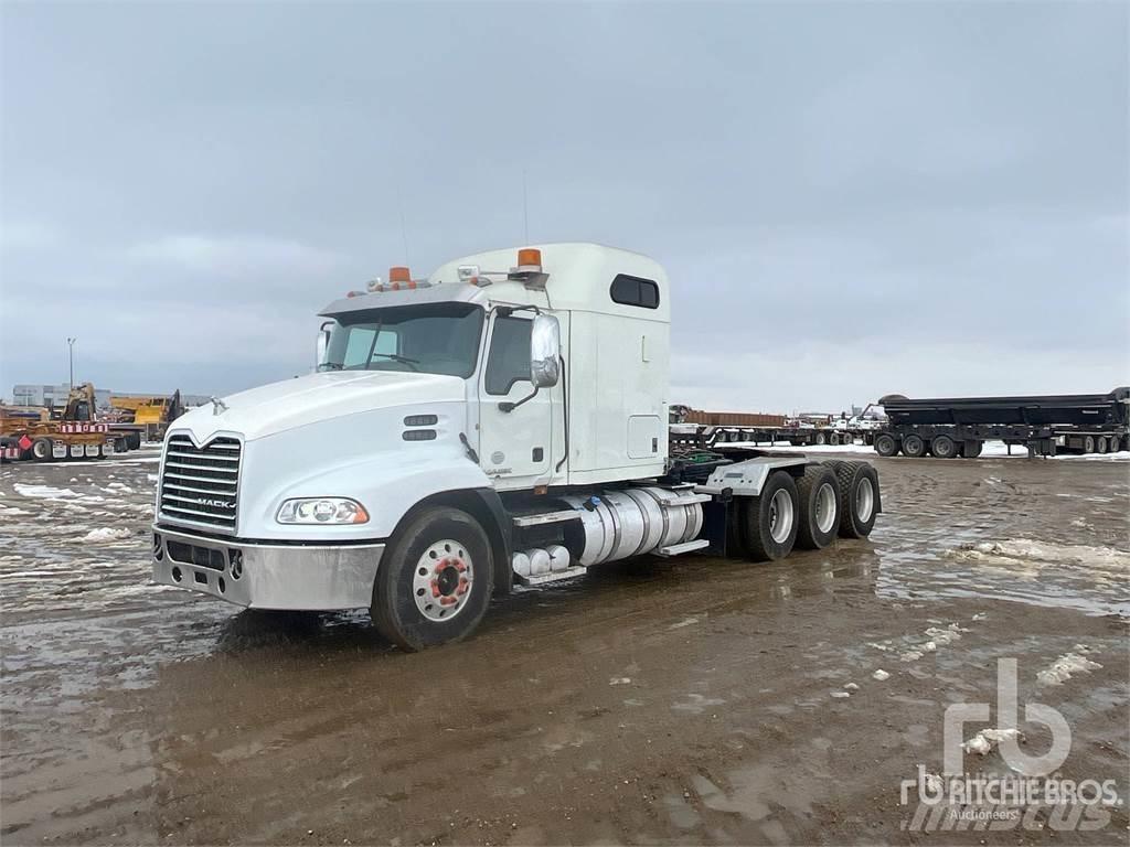 Mack CXU614 Tegljači