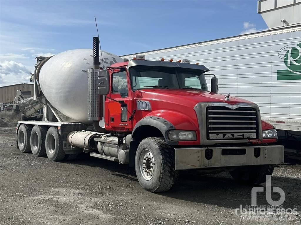 Mack GU713 Kamioni mešalice za beton