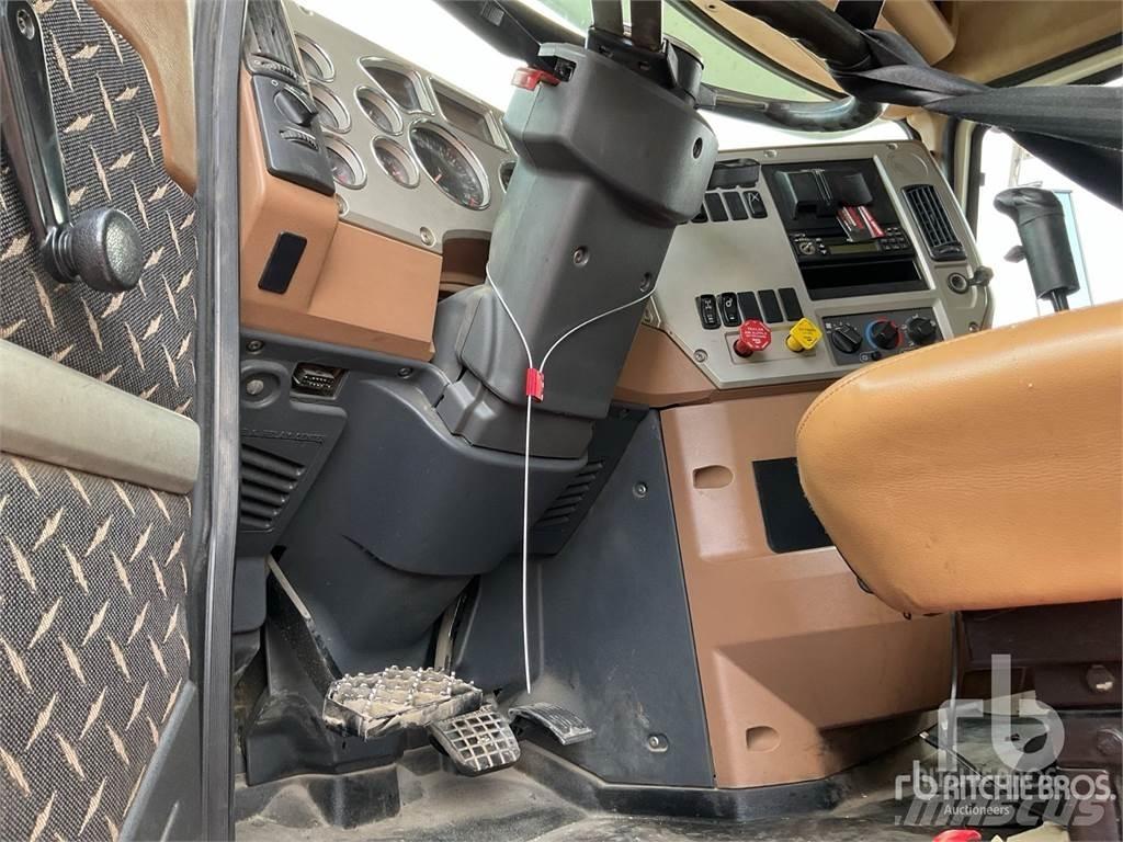 Mack GU713 Kiperi kamioni