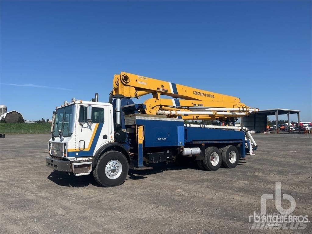 Mack MR688S Kamioni mešalice za beton