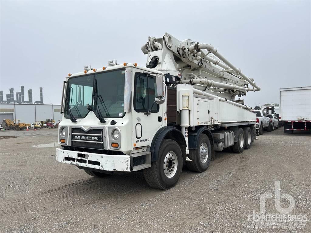 Mack MRU613 Kamioni mešalice za beton
