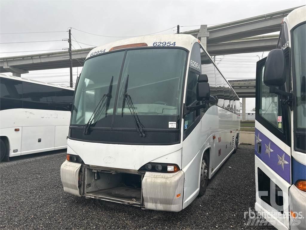 MCI J4500 Putnički autobusi