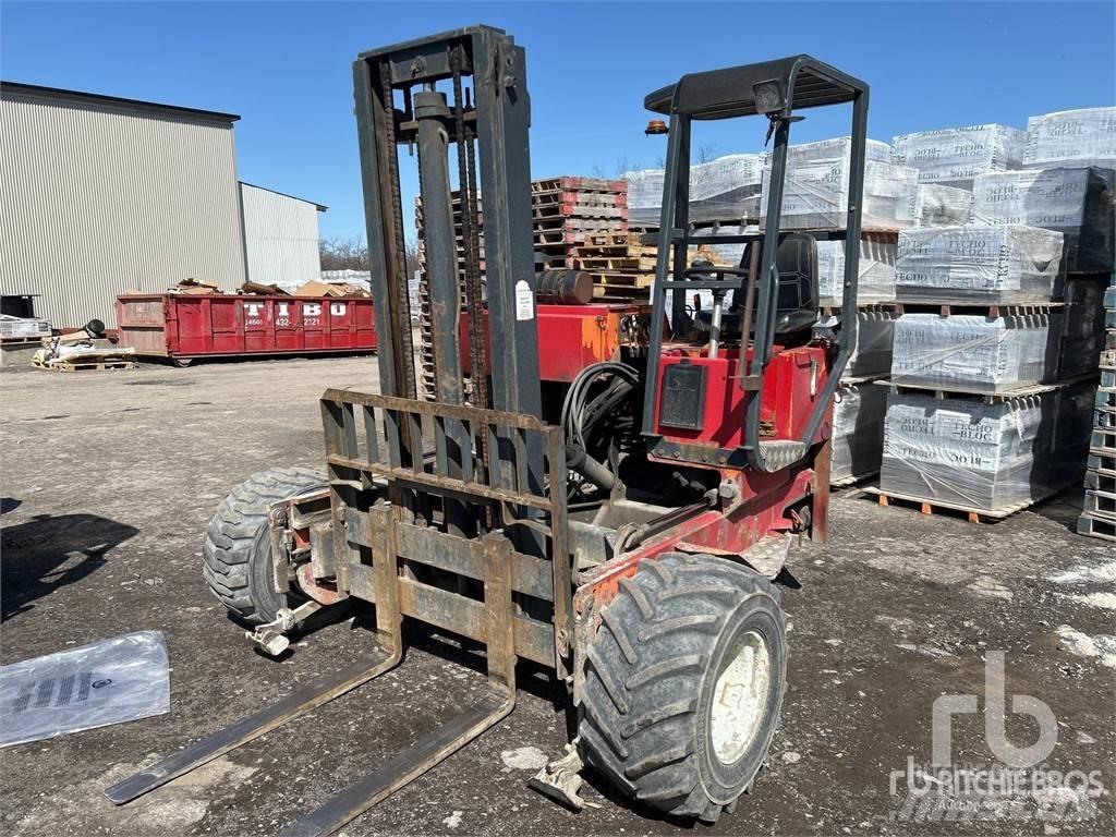 Moffett M5000 Vanterenski viljuškar