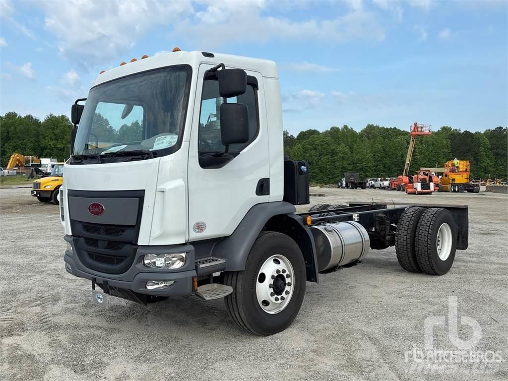 Peterbilt 220 Kamioni-šasije