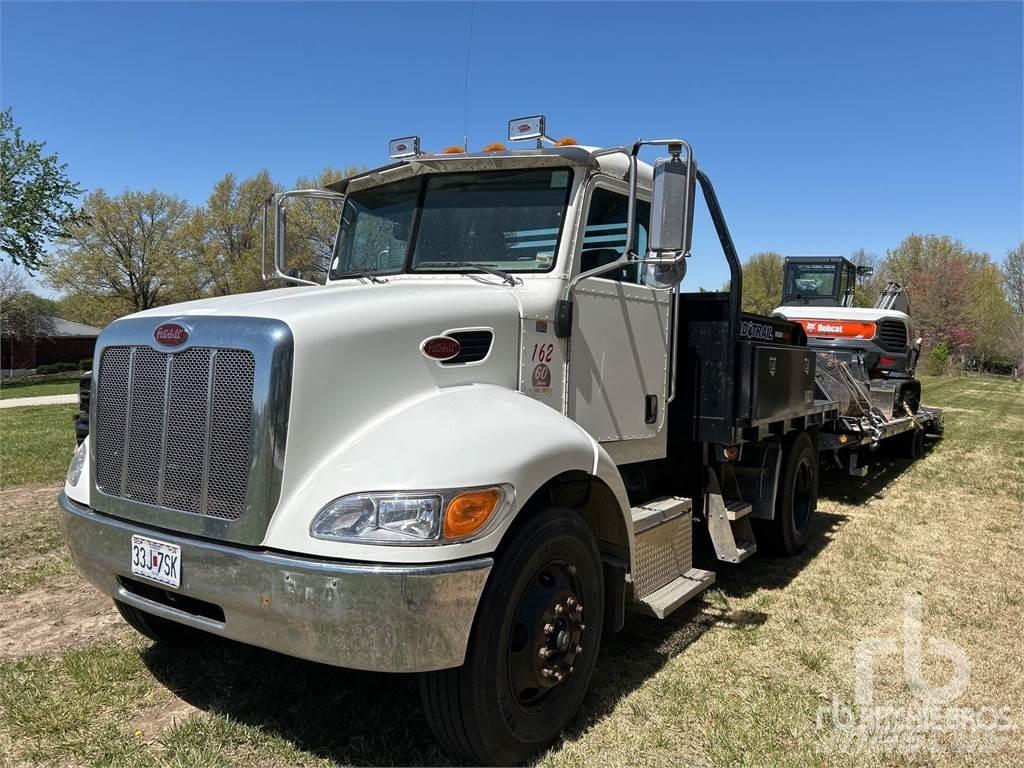 Peterbilt 335 Kamioni sa otvorenim sandukom