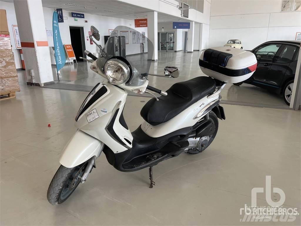 Piaggio BEVERLY Automobili
