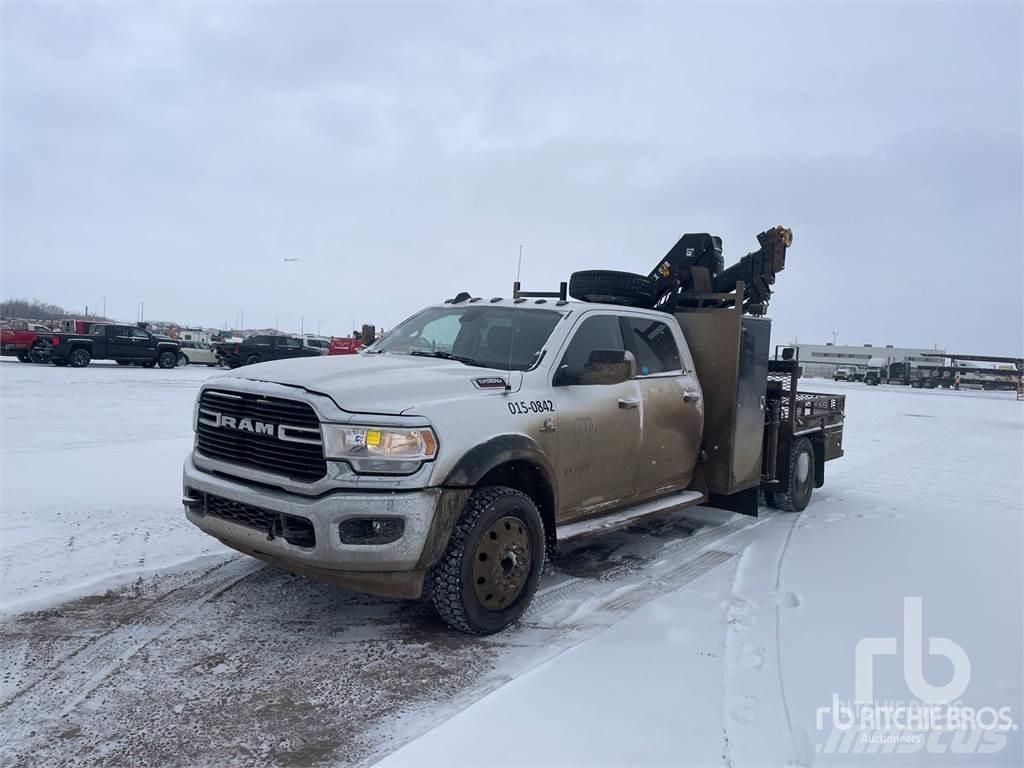 RAM 5500 Kamioni sa kranom