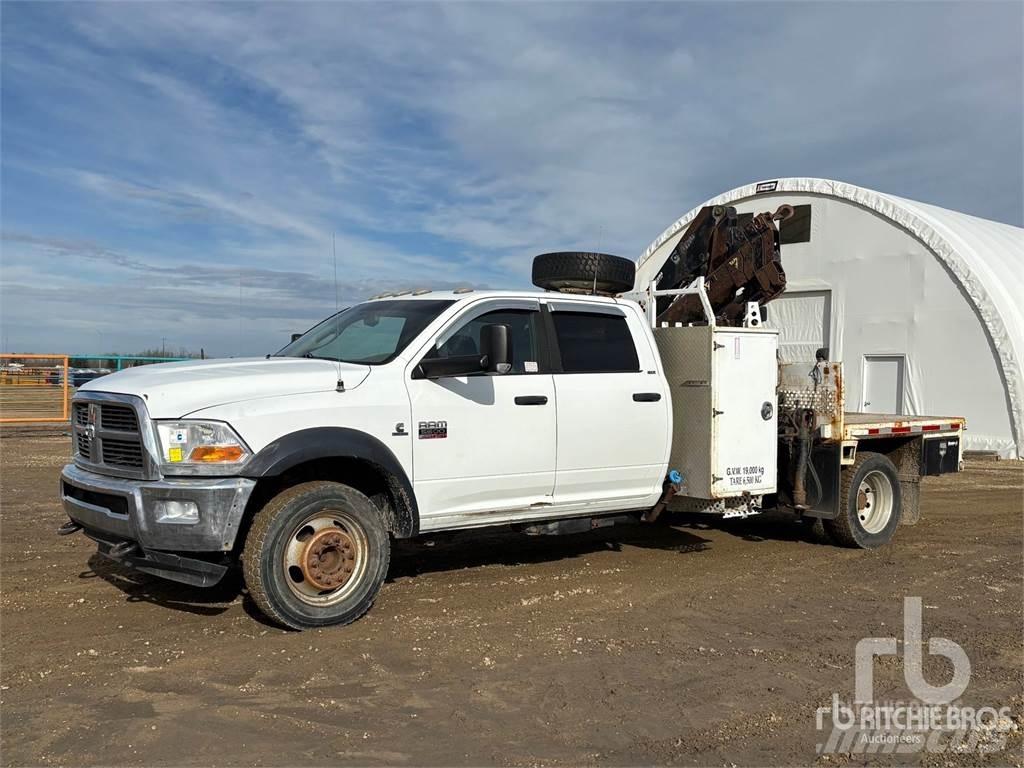 RAM 5500 Kamioni sa kranom