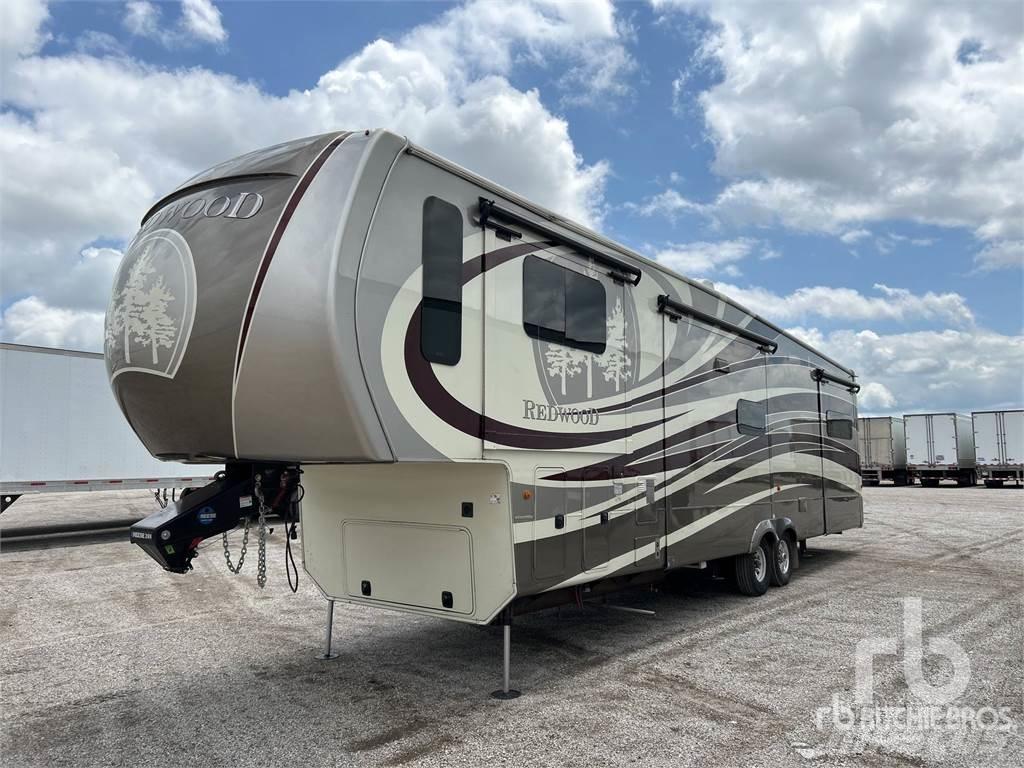  REDWOOD 38FL Auto prikolice