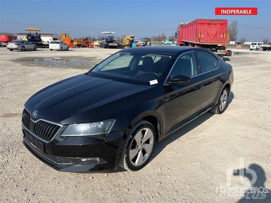 Skoda SUPERB Automobili