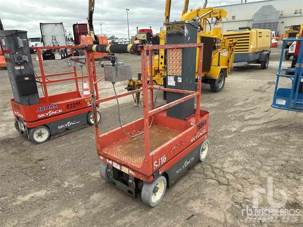 SkyJack SJ16 Utovorne dizalice, vitla i liftovi za materijal