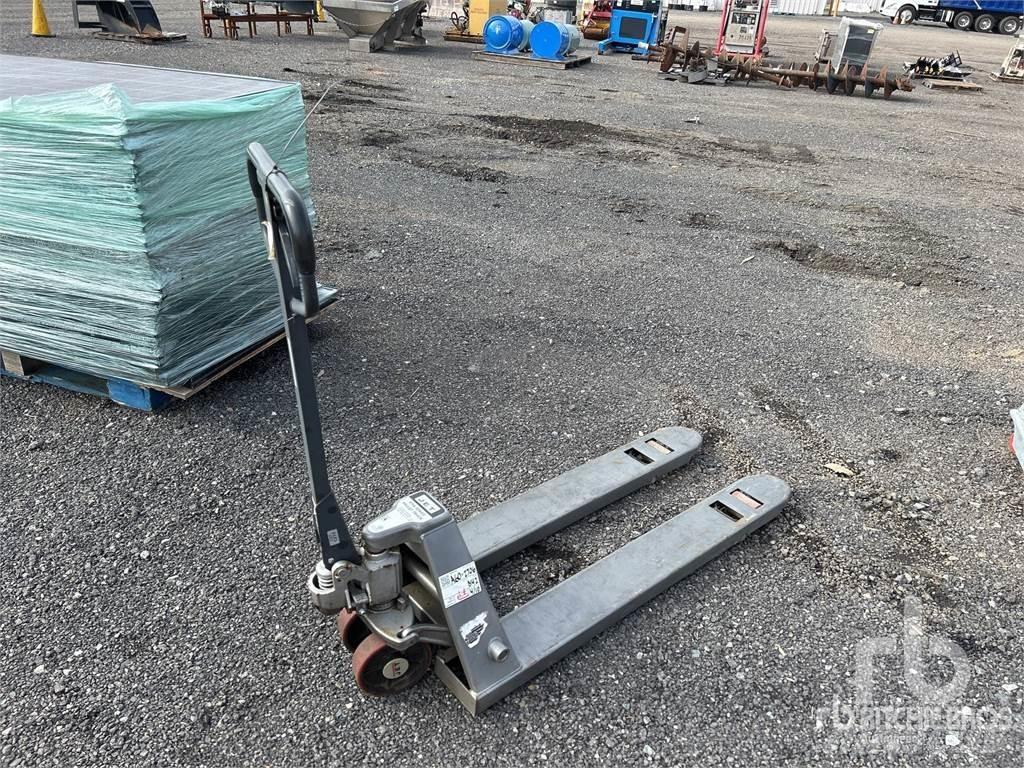 Sumner 2118 Utovorne dizalice, vitla i liftovi za materijal