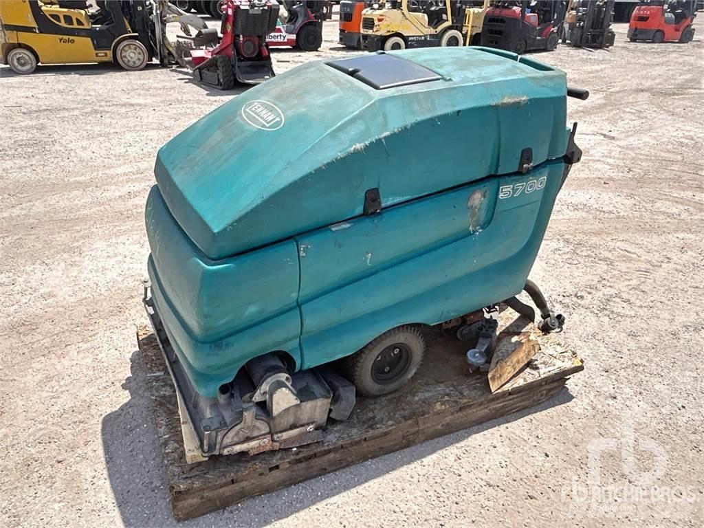 Tennant 5700 XP Mašine za čišćenje