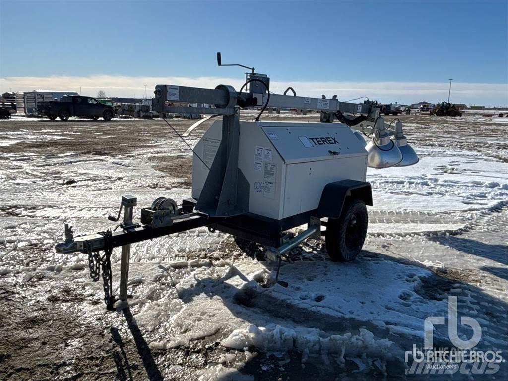 Terex RL4000 Rasvetni stubovi
