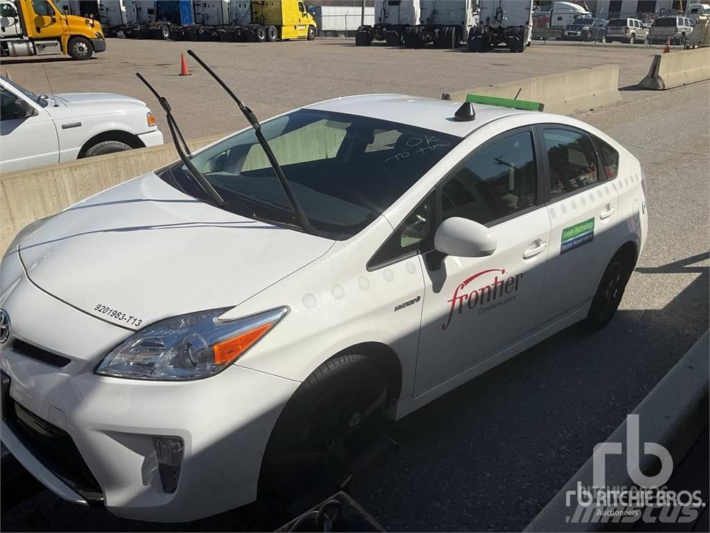 Toyota PRIUS Automobili