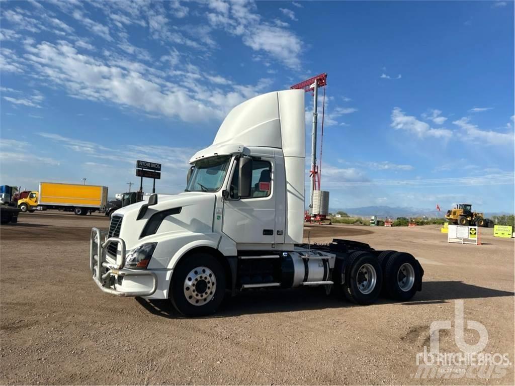 Volvo VNL300 Tegljači