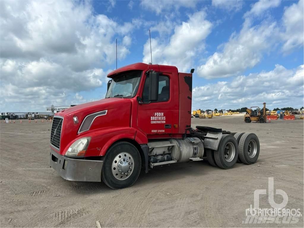 Volvo VNL300 Tegljači