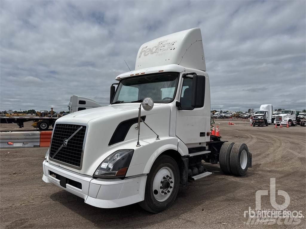 Volvo VNL300 Tegljači