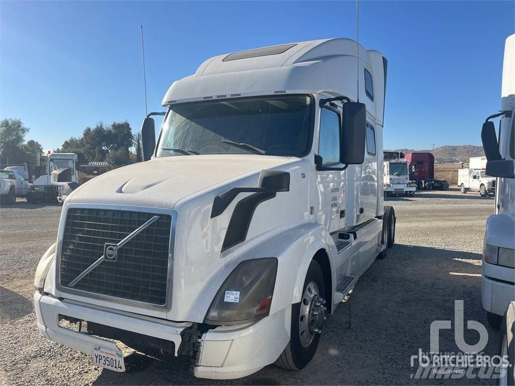 Volvo VNL64T780 Tegljači