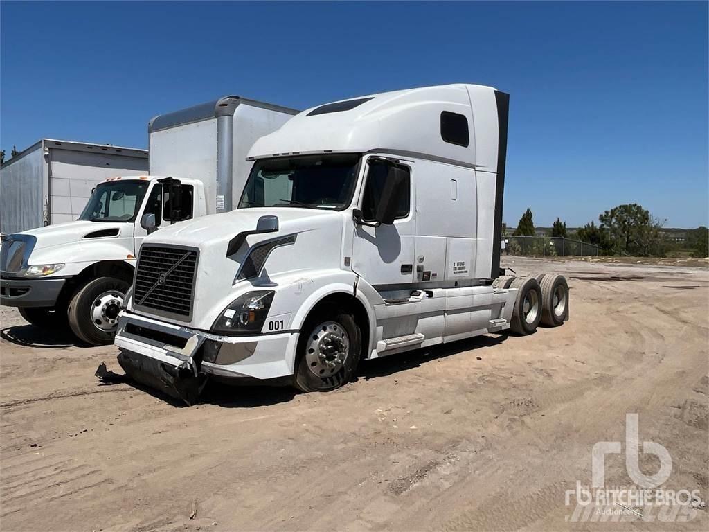 Volvo VNL670 Tegljači