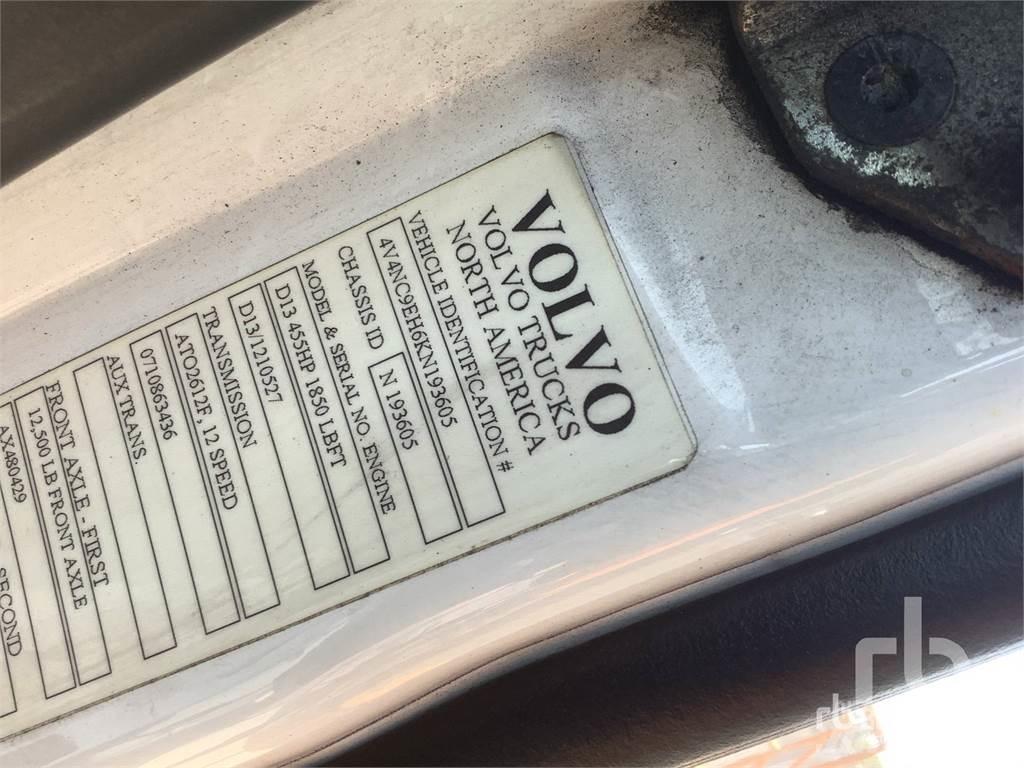 Volvo VNL760 Tegljači