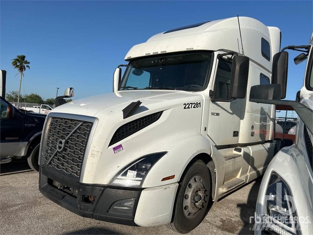 Volvo VNL860 Tegljači
