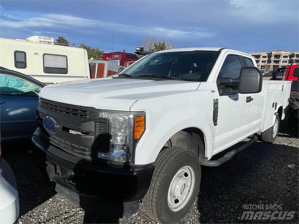 Ford F250 Šleperi za vozila