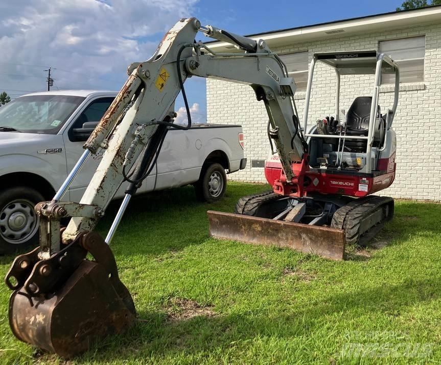 Takeuchi TB240 Midi bageri 7t – 12t