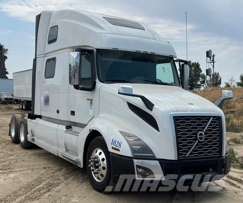 Volvo VNL64T670 Tegljači