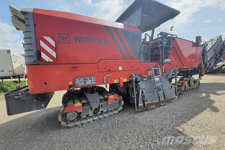 Wirtgen W 220 Freze za asfalt