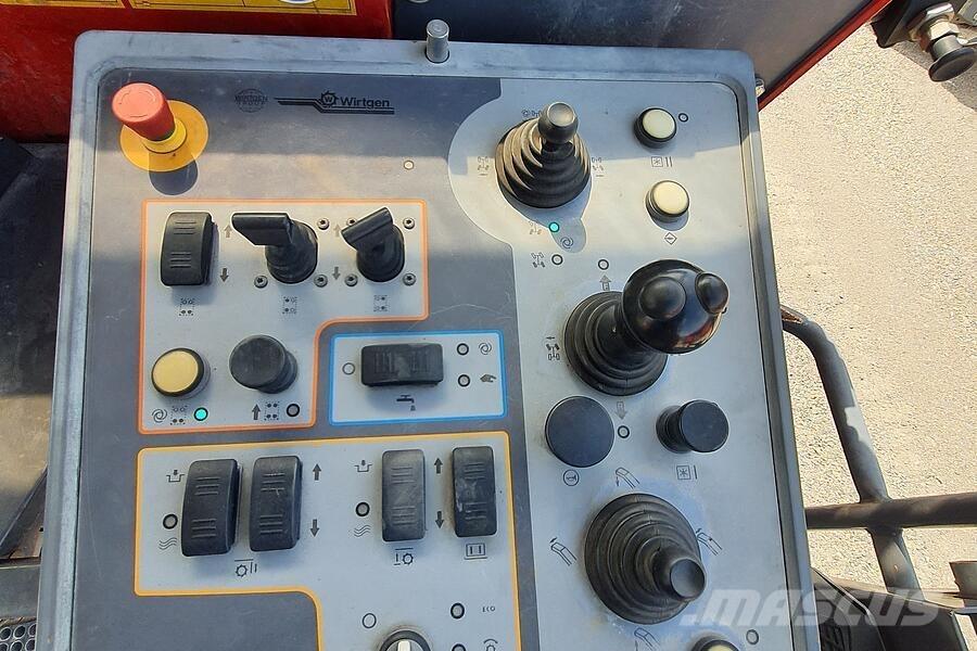 Wirtgen W 250 Freze za asfalt