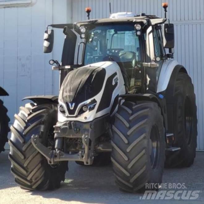 Valtra Q305 Traktori