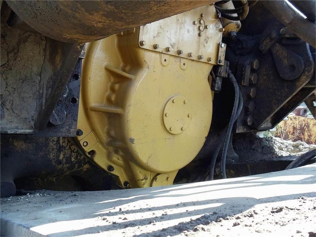 CAT D10N Buldožeri guseničari