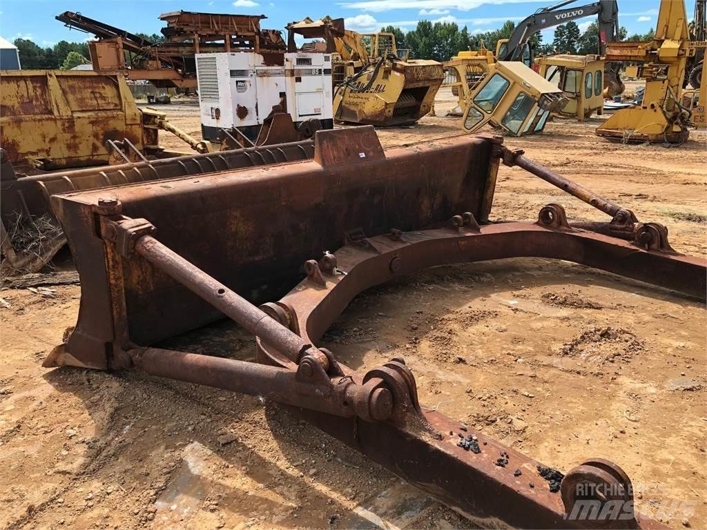 CAT D7 Daske / noževi
