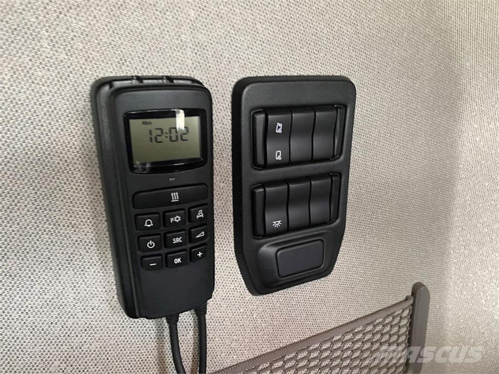 Scania S660 Tegljači