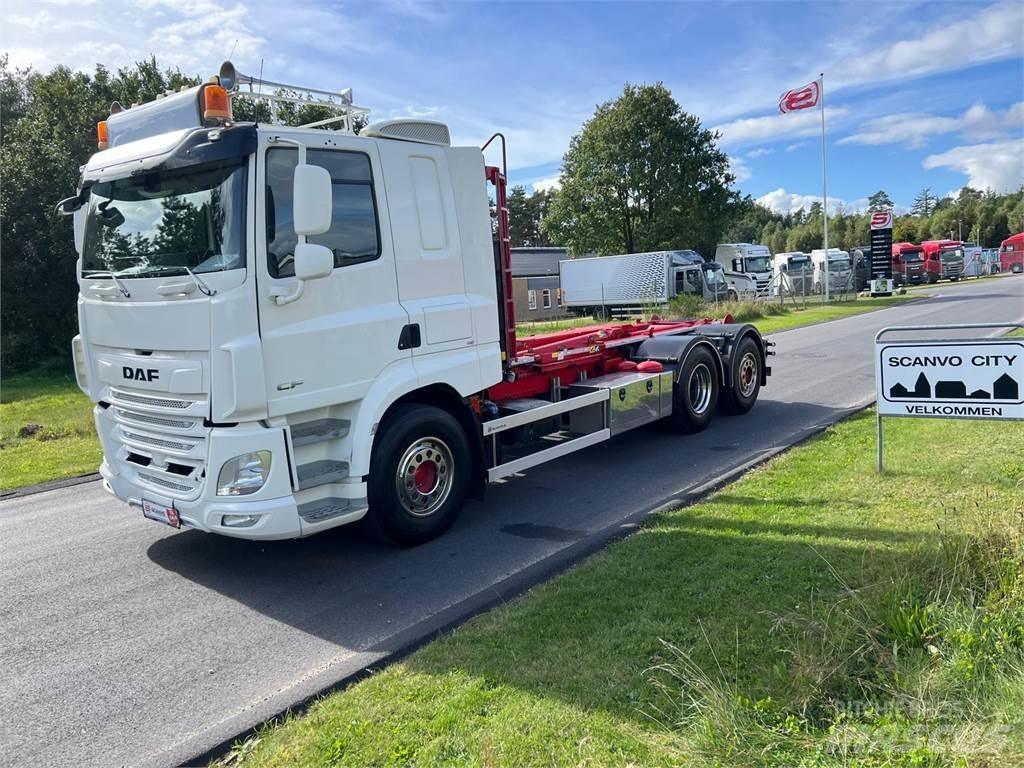 DAF CF 530 6x2*4 FAN Rol kiper kamioni sa kukom za podizanje tereta