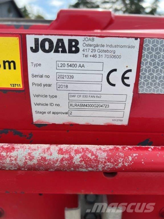 DAF CF 530 6x2*4 FAN Rol kiper kamioni sa kukom za podizanje tereta