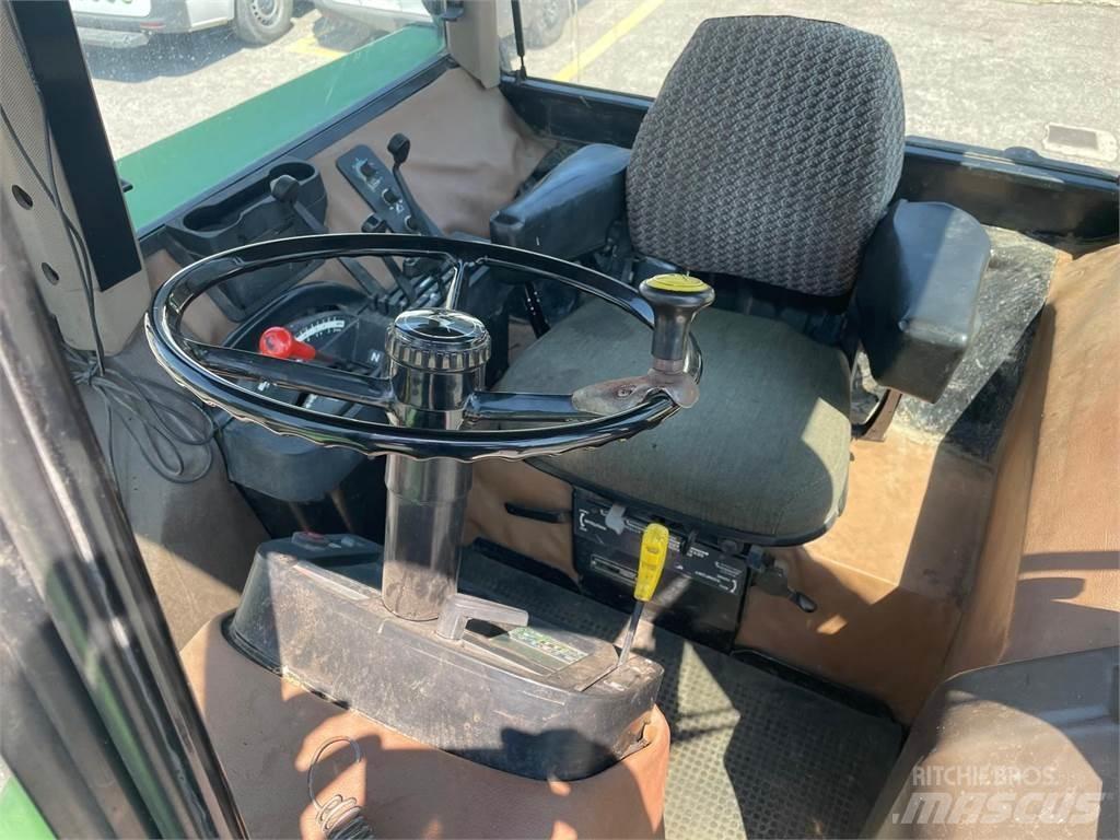John Deere 4955 Traktori