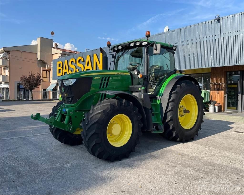 John Deere 6175 R Traktori