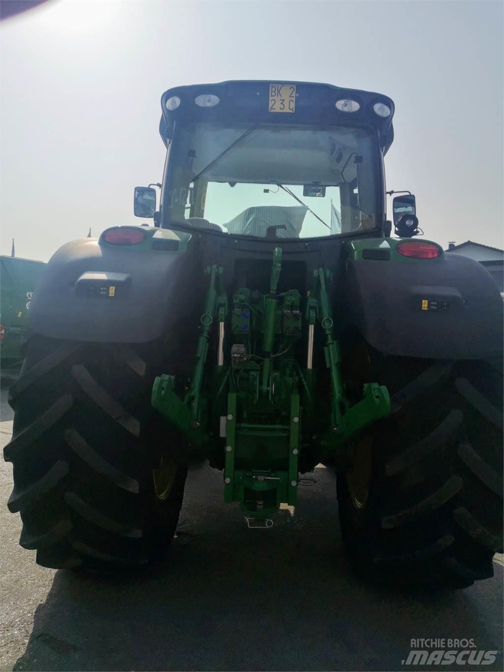 John Deere 6190 R Traktori