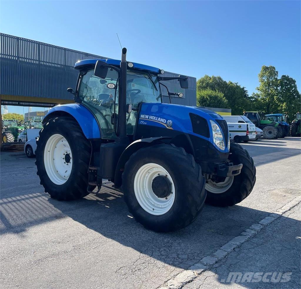 New Holland T7 210 Traktori