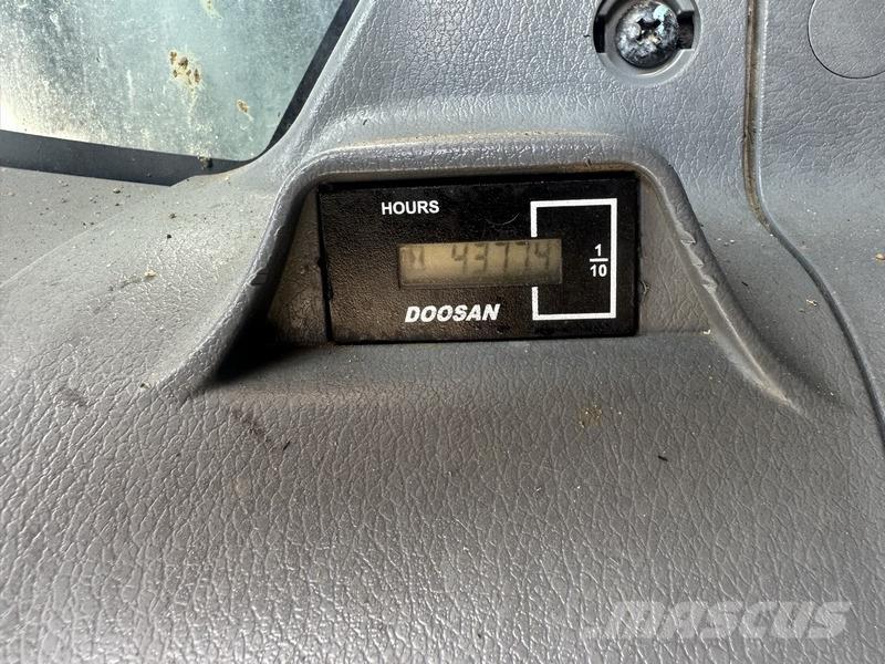 Doosan DX530LC-7 Bageri guseničari