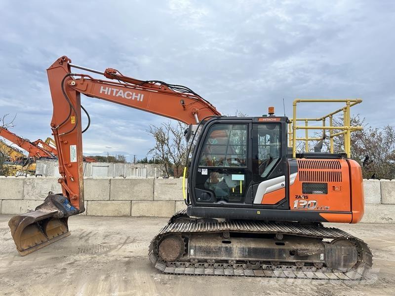 Hitachi ZX130 Bageri guseničari